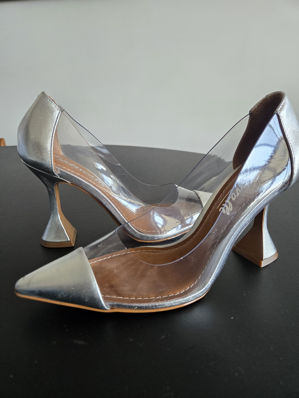 ​L'Intervalle Silver Leather Clear Vinyl Pointed Toe Pumps - Size 40 / 9